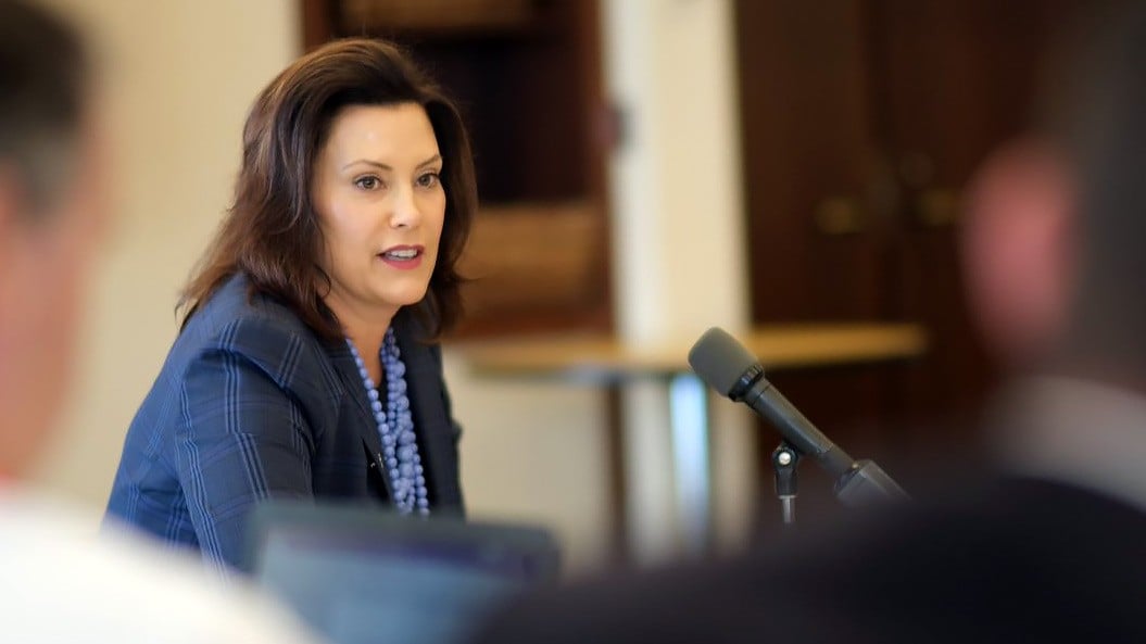 ผู้ว่าการรัฐมิชิแกนเสนอเก็บภาษีพนันกีฬาแบบคิดค่าธรรมเนียมต่อบิลเดิมพัน