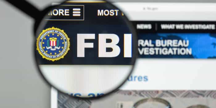 ฉาวทั้งกรม! FBI บุกรวบเจ้าหน้าที่ราชทัณฑ์ไมแอมี-เดด ร่วมขบวนการพาพนันเข้าเรือนจำ-ซ่อนยาในกล่องอาหาร Panda Express